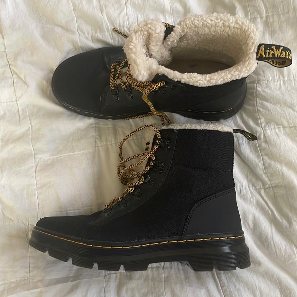 Like new- canvas Dr Marten lined boots
